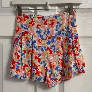 L*Space Floral Print Pleated Shorts Size XS High Waist Spring Bloomcore Feminine